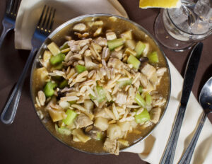 Chicken with almonds